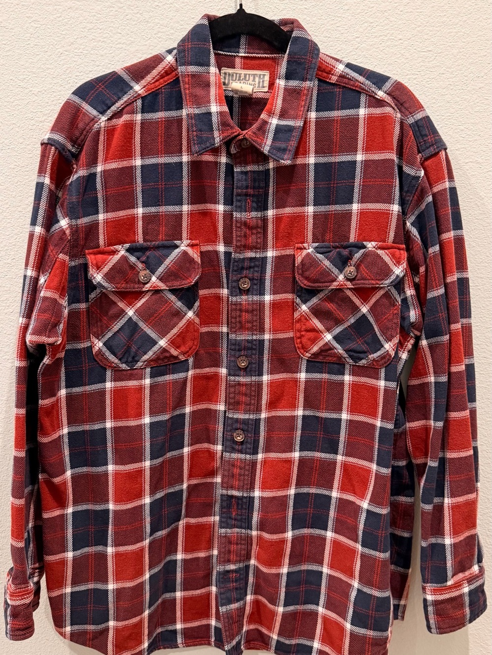 Men’s Large Free Swingin Duluth Trading Co Red and Navy Plaid Button-Down Shirt